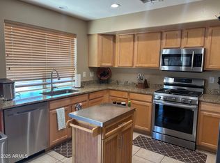 2411 W LUCIA Drive, Phoenix, AZ 85085