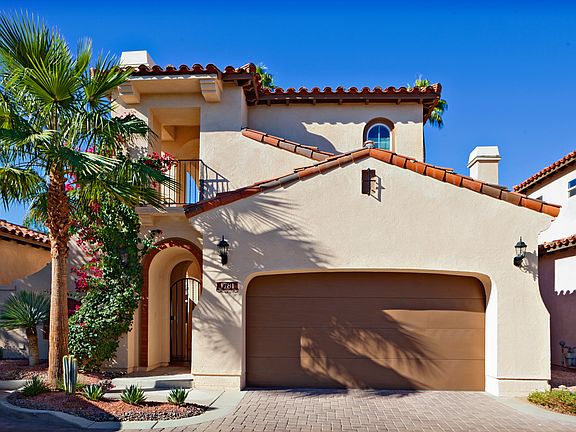 Attached 2 Car Garage