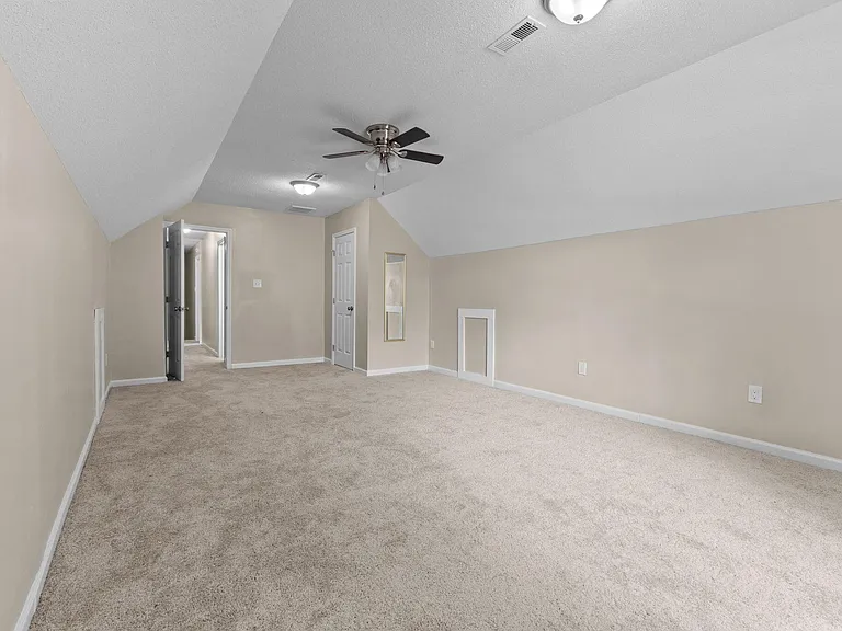 8318 Umstead Rd — Photo 35
