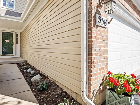3rd image of 558 Bradbury Ln