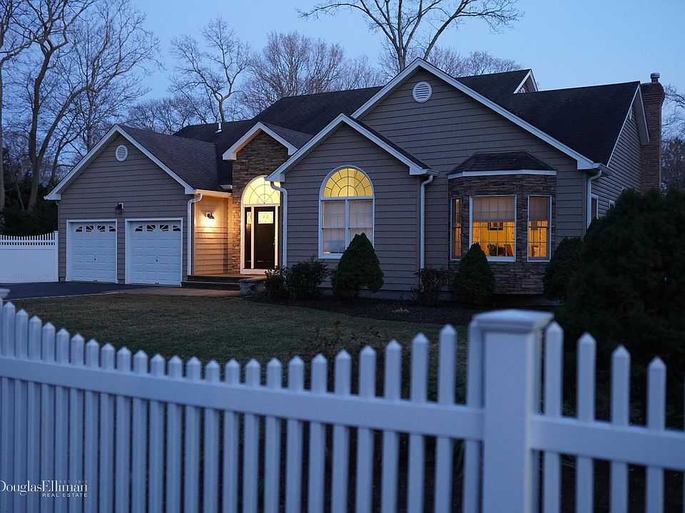 1st image of 30 Heide Ct S