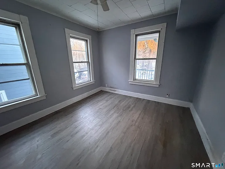 29 Silver St #2 — Photo 8