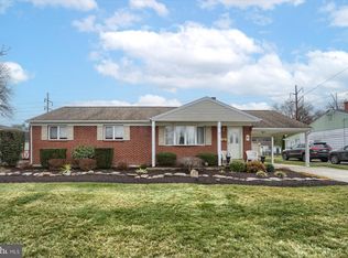 22 Palmer Dr, Camp Hill, PA 17011