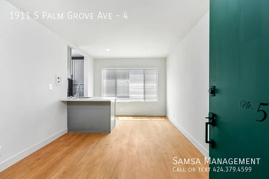 1911 S Palm Grove Ave — Photo 3