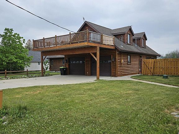 4th image of 4576 Lake Superior Dr