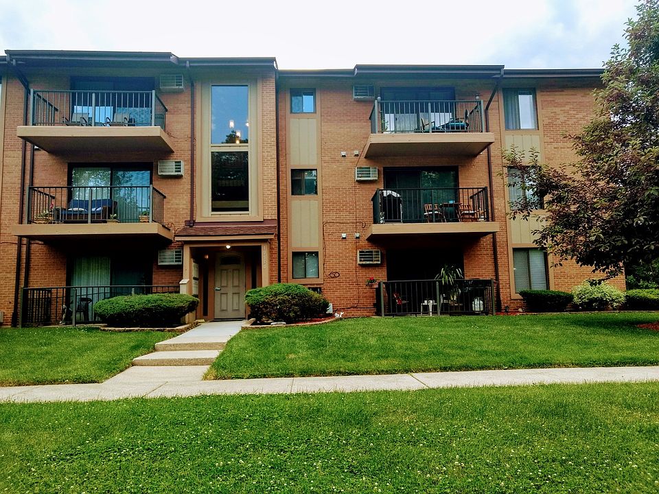 1st image of 10930 S Worth Ave Unit 4