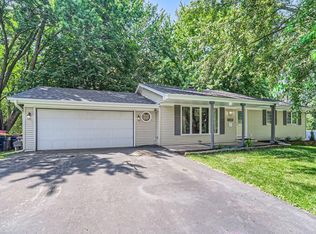 19050 Jordan Trl, Lakeville, MN 55044