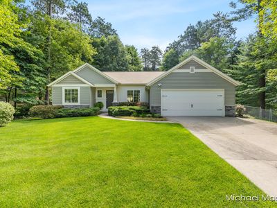 10688 Trailside Woods Dr NE, Rockford, MI, 49341