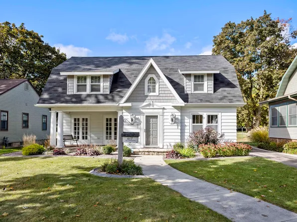 617 S Madison St, Chilton, WI 53014