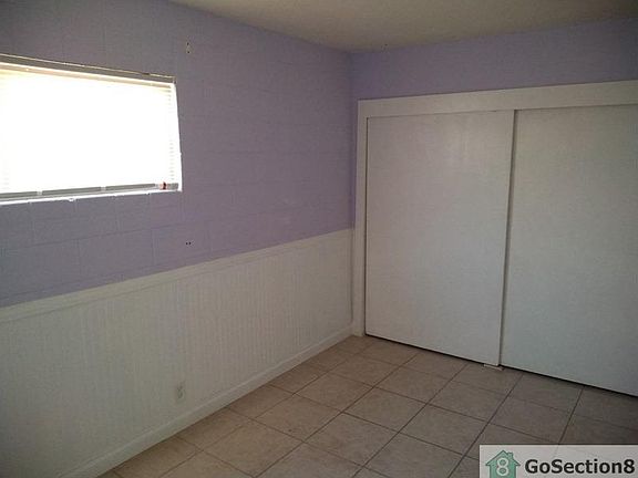 2nd image of 3852 Royal Crest St APT 5