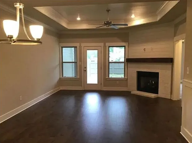 3 bed, 2.0 bath, 1730 sqft, $1,850 — Photo 3