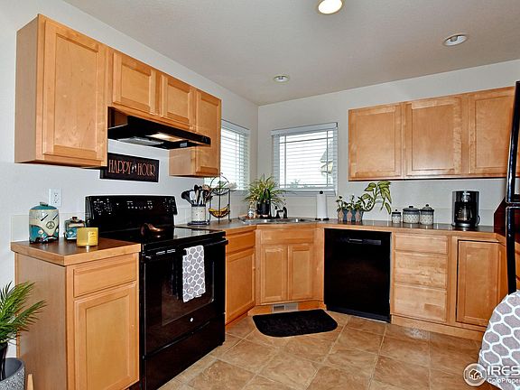 3rd image of 6951 Lee St
