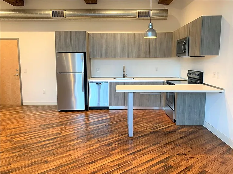 36 Cromwell St #309 — Photo 6