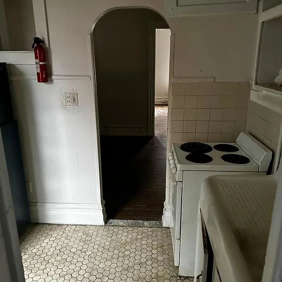 1244 Perkiomen Ave #2FR — Photo 4