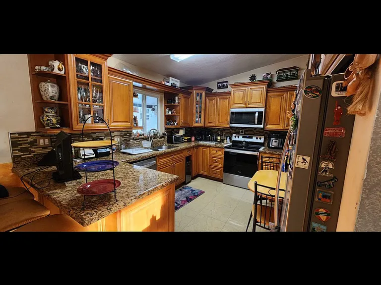 22001 SW 126th Ave — Photo 15