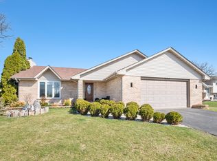 16740 W Saddlewood Dr, Lockport, IL