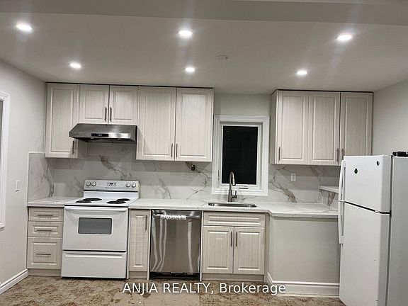 3rd image of 77 Nash Dr