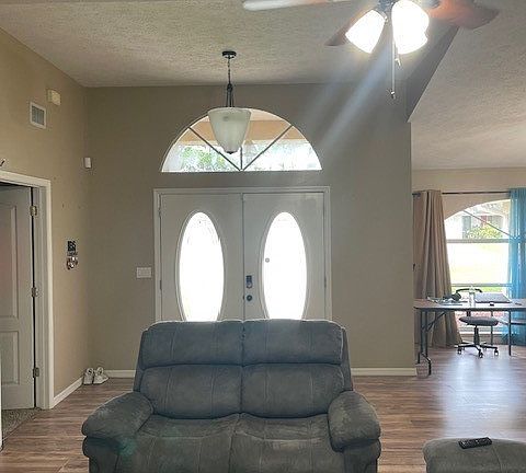 2nd image of 622 Dozier Ave