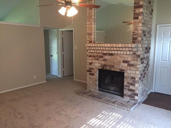 3rd image of 5508 Thackery Dr
