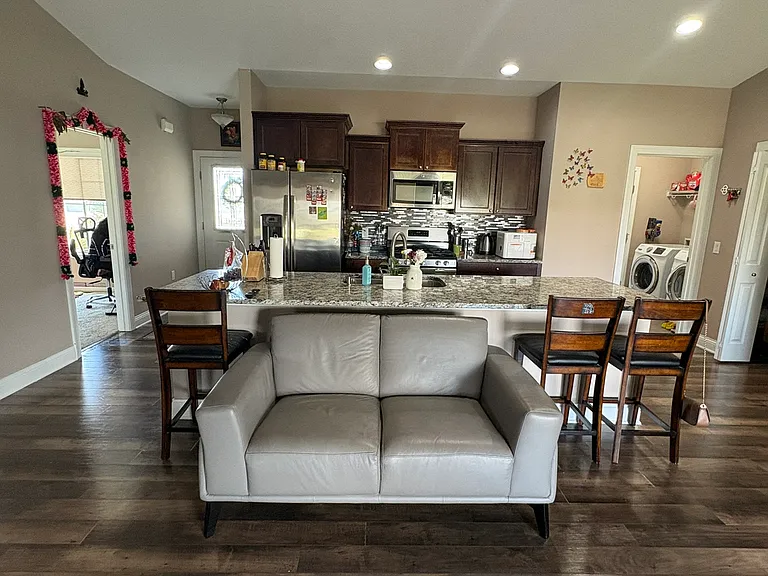 5668 Prairie Grass Dr — Photo 5