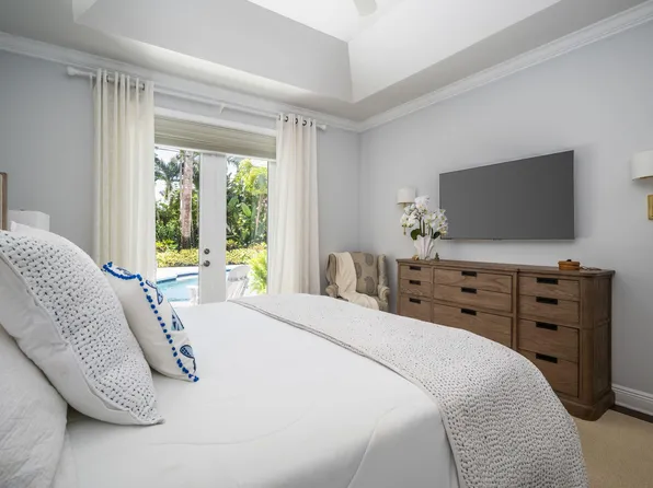 815 Cypress Road, Vero Beach, FL 32963