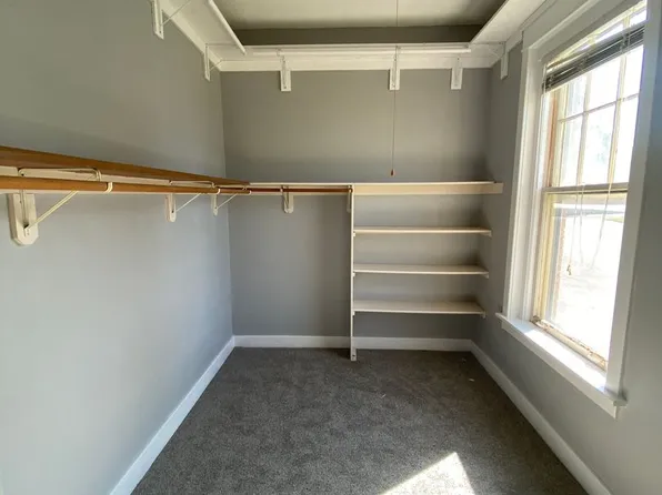 QCI1535, 1535 W Pleasant St APT 2A, Davenport, IA 52804