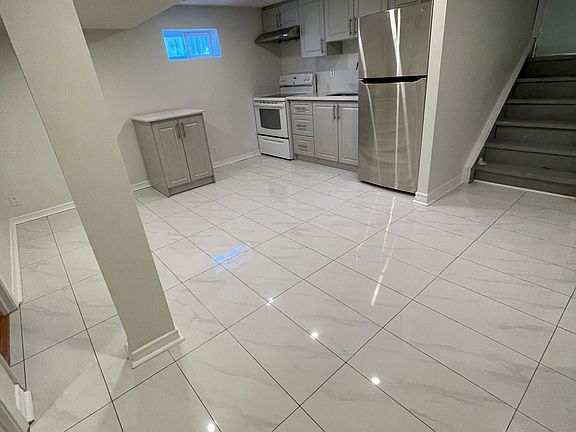 4th image of 66 Ardgowan Cres