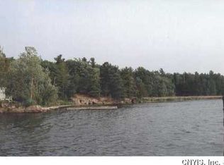 7 Milsap Ln, Hammond, NY 13646
