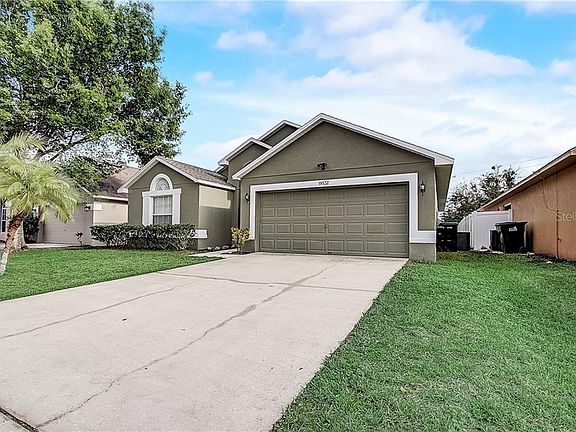 3rd image of 19532 Glen Elm Way