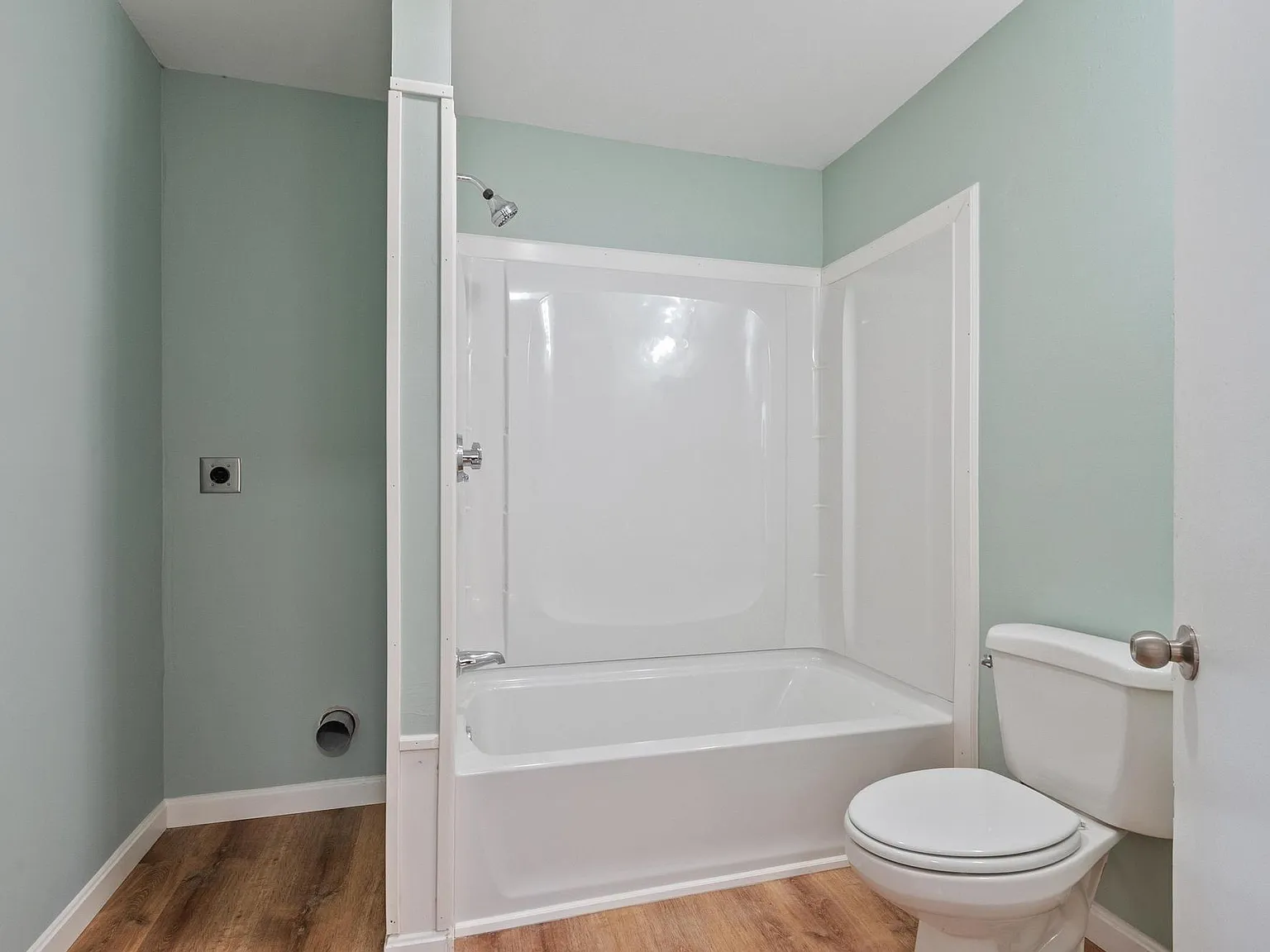 1 bed, $1,695 — Photo 3