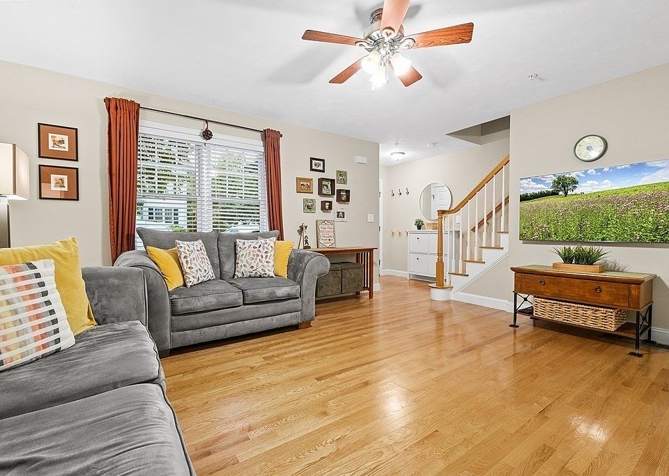 1st image of 400 Justin Dr Unit 2