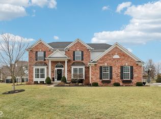 12476 Talon Crest Dr, Fishers, IN 46037