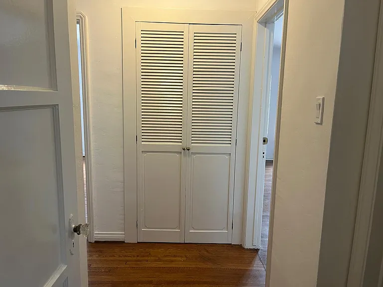 1452 S Sherbourne Dr — Photo 39
