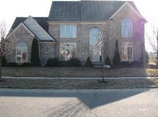 6832 Kennesaw Rd, Canton, MI 48187