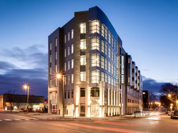 Greenwich Park Apartments, 2353 N Farwell Ave APT 507, Milwaukee, WI 53211