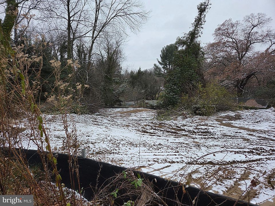 2nd image of 4231 Plumer Ave