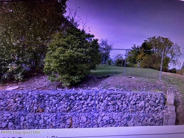 1st image of 215 Prospect St