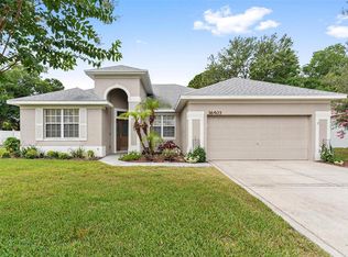 36403 Grand Island Oaks Cir, Grand Island, FL 32735