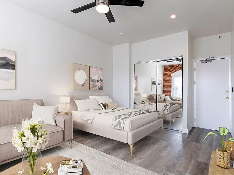 Cozy & Contemporary Studio in Koreatown — Photo 16