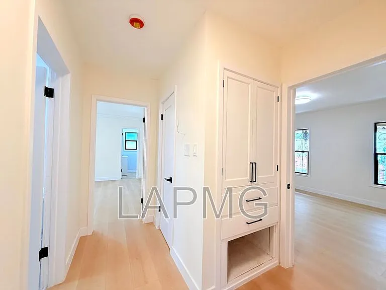 6130 Whitsett Ave #6132 — Photo 23
