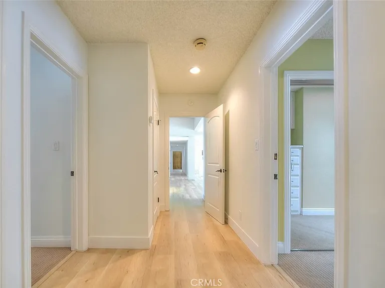 16612 Park Lane Cir — Photo 26