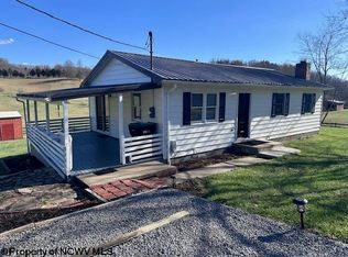 522 Middleville Rd, Bridgeport, WV 26330