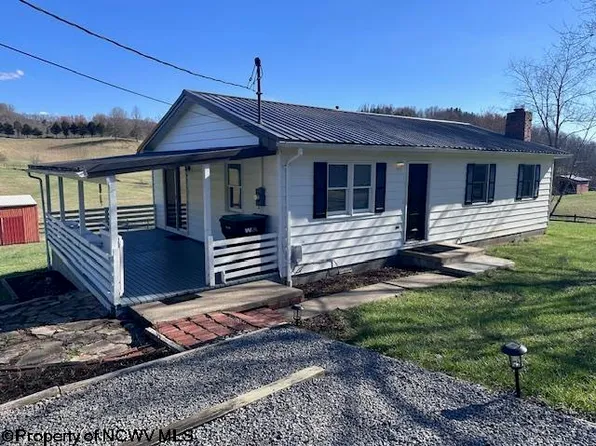522 Middleville Rd, Bridgeport, WV 26330