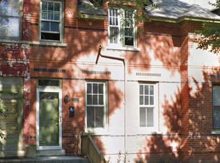 11122 S Champlain Ave, Chicago, IL 60628