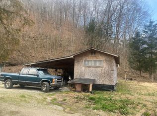 32 Booker Frk, Pikeville, KY 41501
