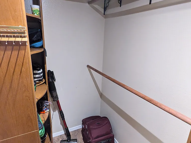 Walk in closet