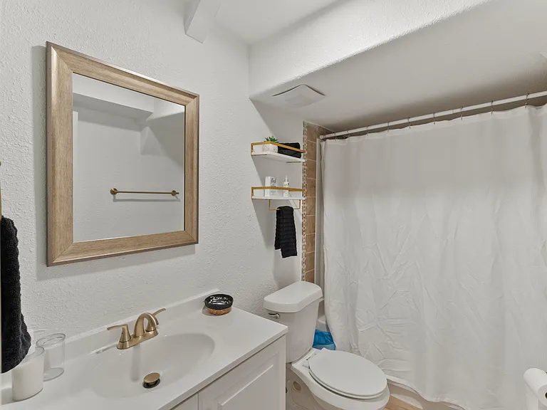 216 N 7th St #B — Photo 7