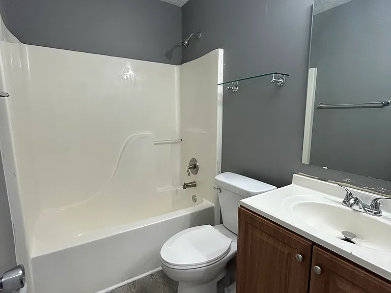 9952 Worthington Blvd — Photo 16