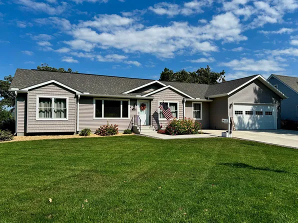 726 N Oak St, Lake City, MN 55041