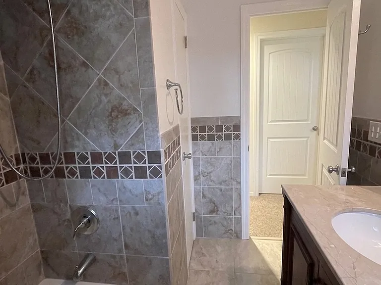 16-22 Eberlin Dr — Photo 21